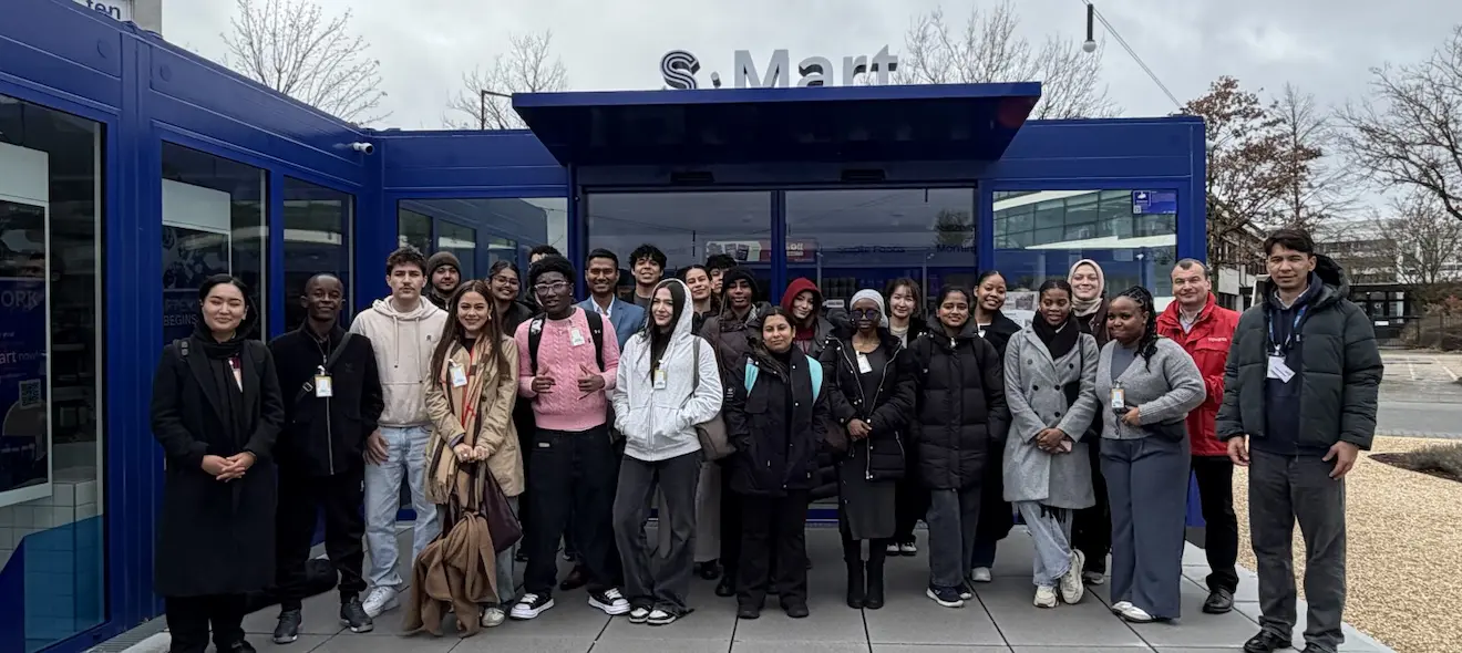 Schiller Heidelberg Students Visited S.Mart