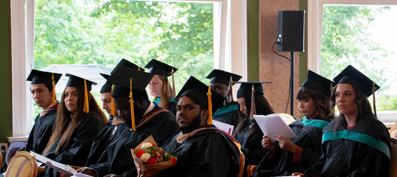 An American University Schiller for International Students