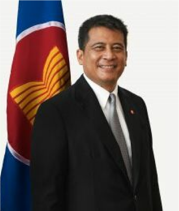 Schiller Notable Alumnus: H.E. Nararya S. Soeprapto