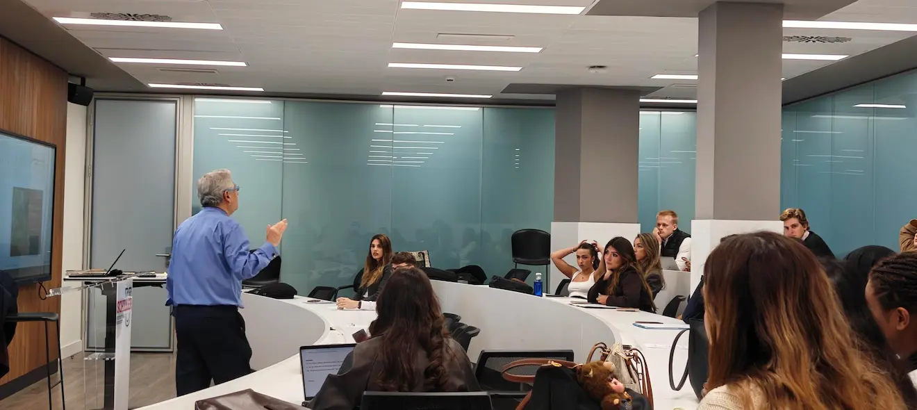 Public Speaking Course by Professor José Pinto at Schiller