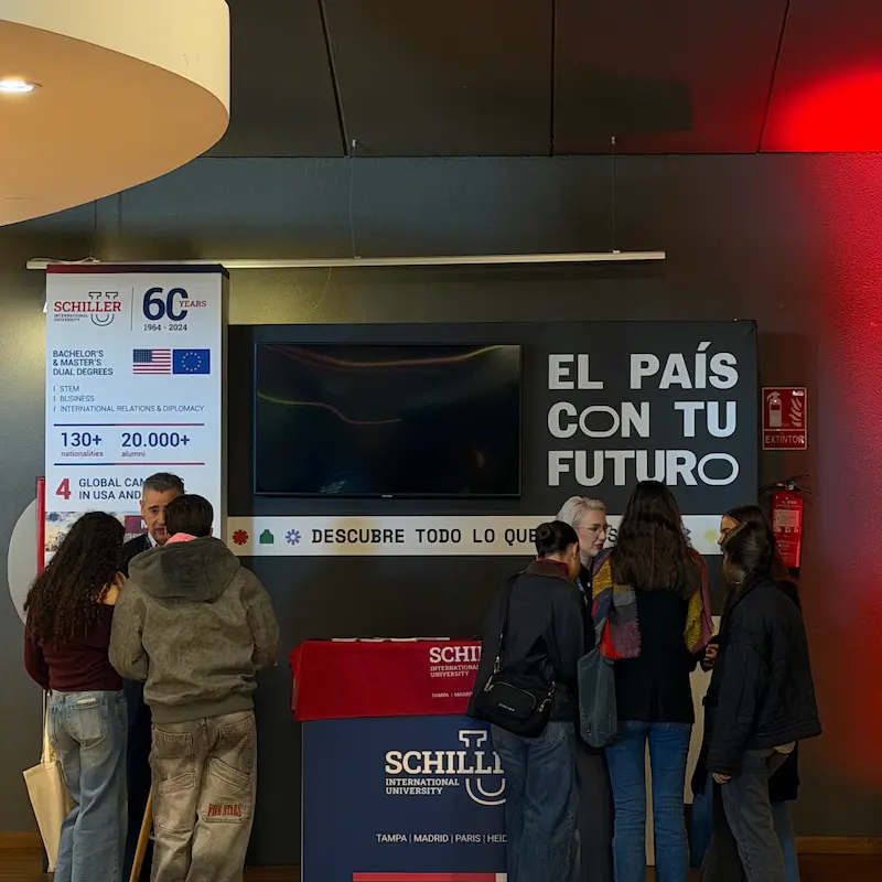 Schiller University in El País con tu Futuro in Madrid